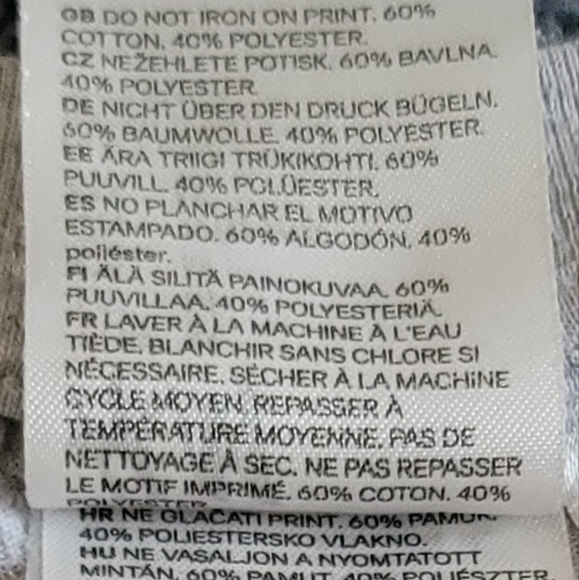 H & M - Disney Collab Mickey Mouse T shirt and legging combo - Picture 6 of 8